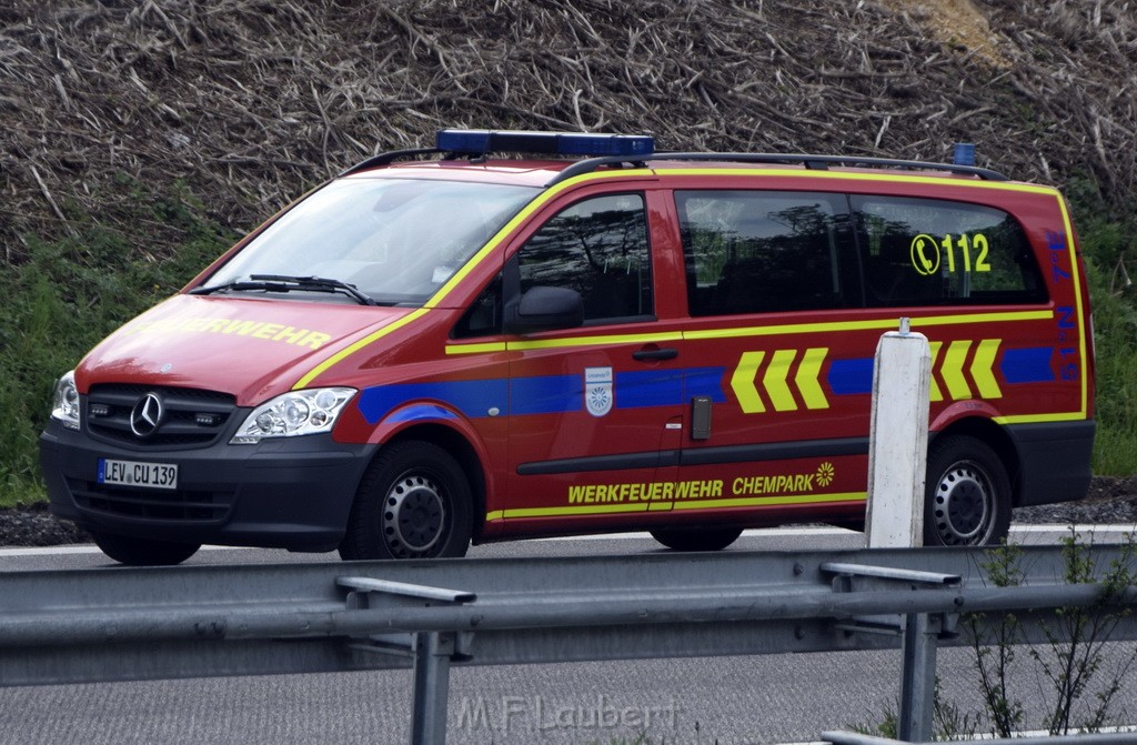 VU Gefahrgut LKW umgestuerzt A 4 Rich Koeln Hoehe AS Gummersbach P024.JPG - Miklos Laubert